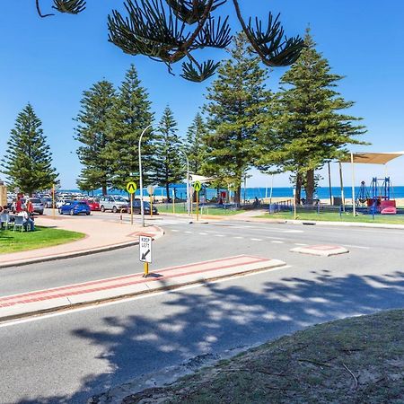 Cottesloe Marine Apartment - Executive Escapes Перт Экстерьер фото