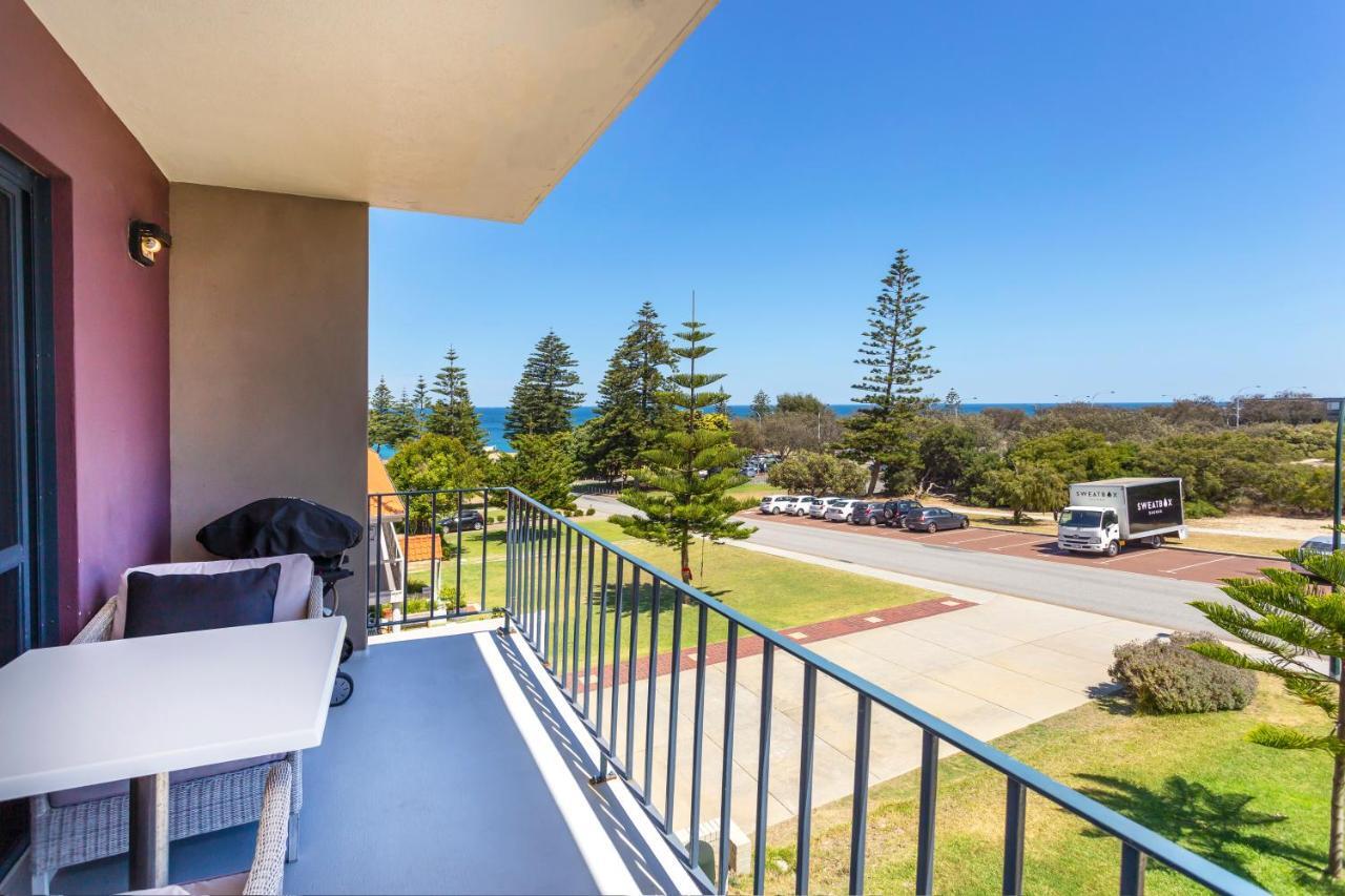 Cottesloe Marine Apartment - Executive Escapes Перт Экстерьер фото